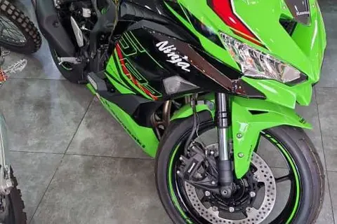 کاوازاکی، نینجا ZX-25RR