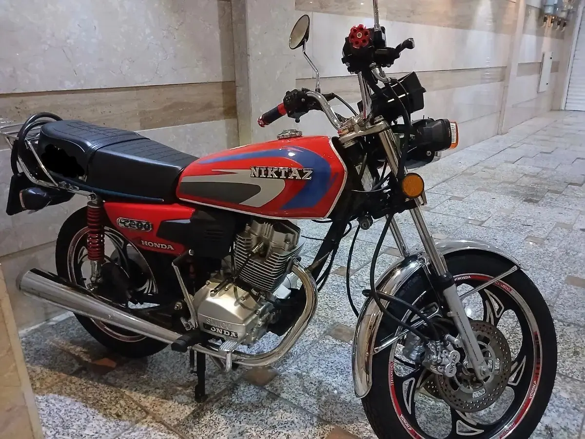 هوندا،  CD 200