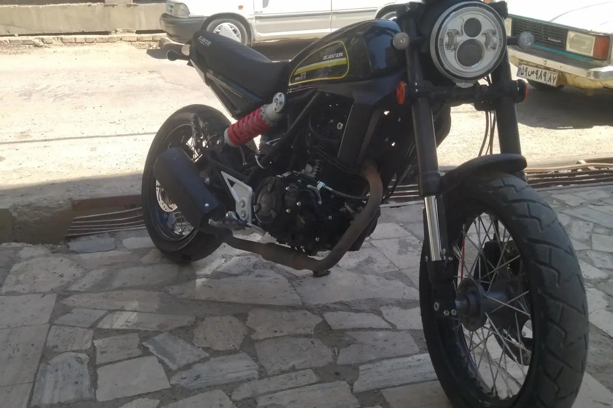 کویر موتور،  ST3-220