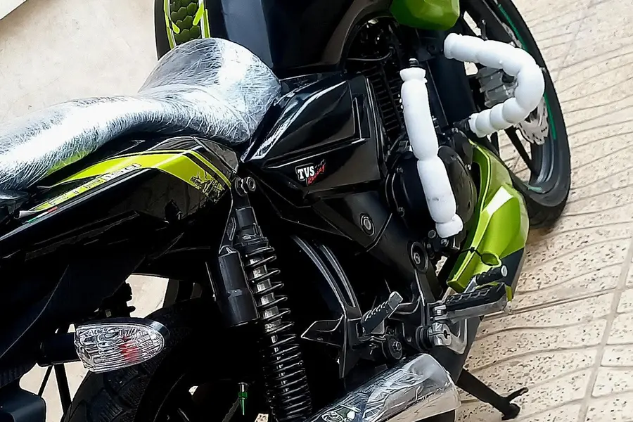 تی وی اس، آپاچی 150