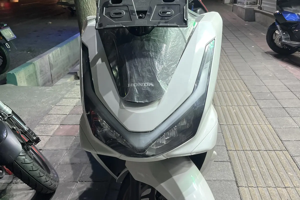 هوندا،  PCX 160