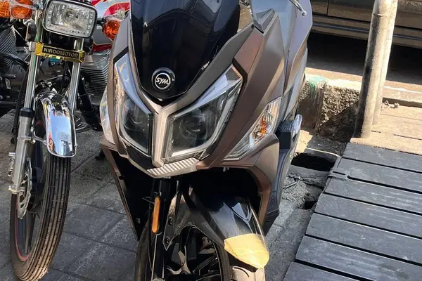 اس وای ام  گلکسی J 200