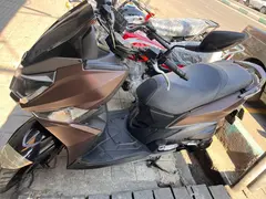 اس وای ام، گلکسی J 200