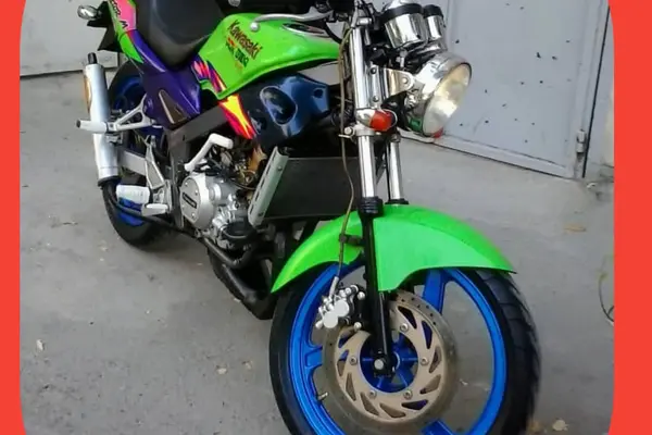 کاوازاکی  ZX 150