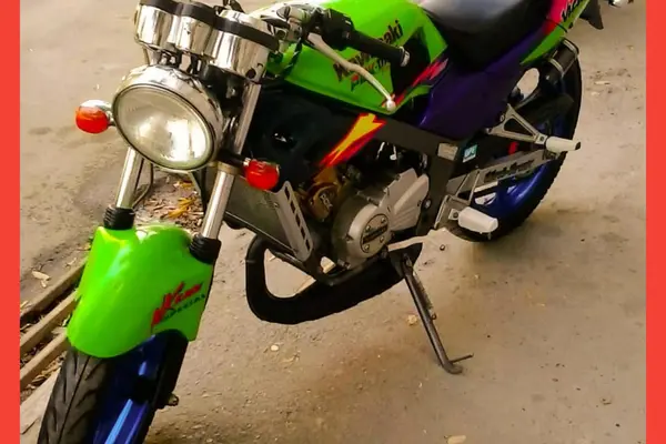 کاوازاکی  ZX 150