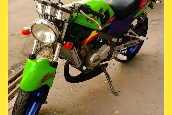 کاوازاکی  ZX 150