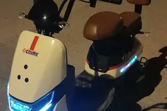 کواکس، اسکوتر برقی