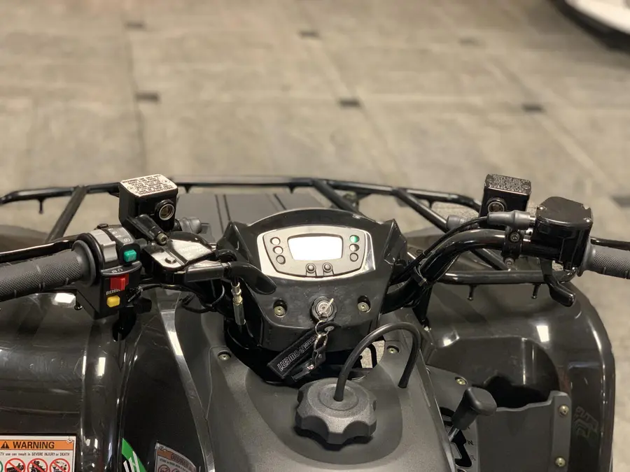 کاوازاکی، بروت فورس 300