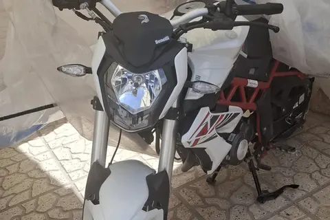 بنلی، TNT 150