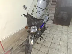 نیرو موتور شیراز، بوکسر BX 200