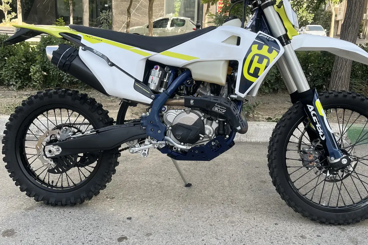 جهان همتا  فلات تریل 250