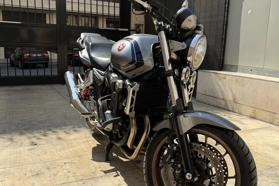 هوندا، CB 1300