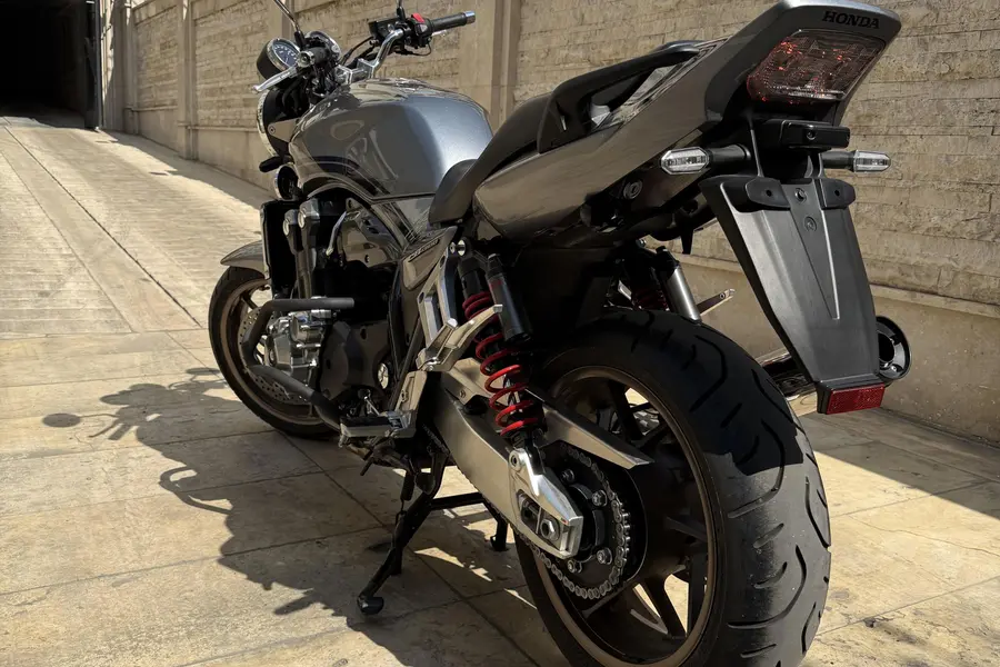 هوندا، CB 1300