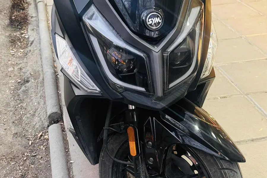 اس وای ام، گلکسی J 200