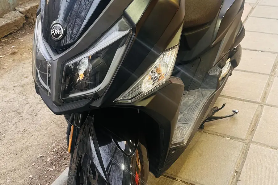 اس وای ام، گلکسی J 200