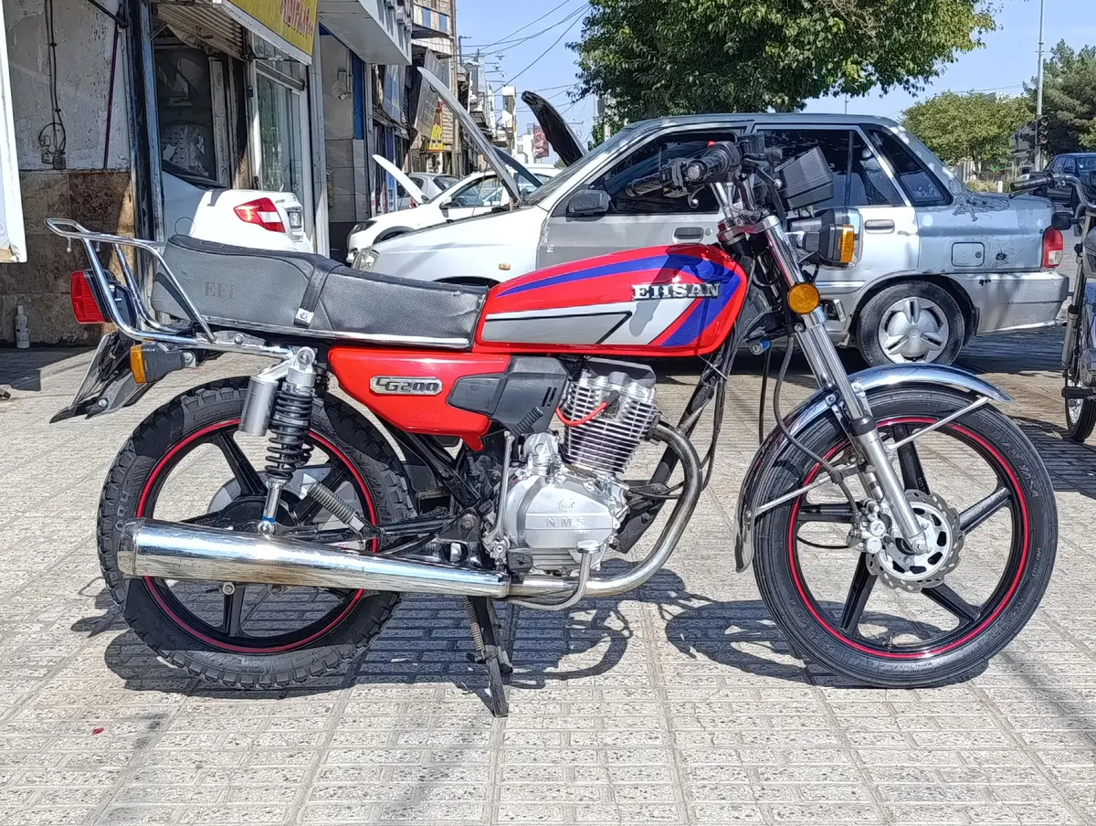 هوندا،  CD 200