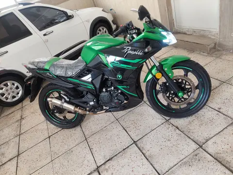 کویر موتور، مگلی 200