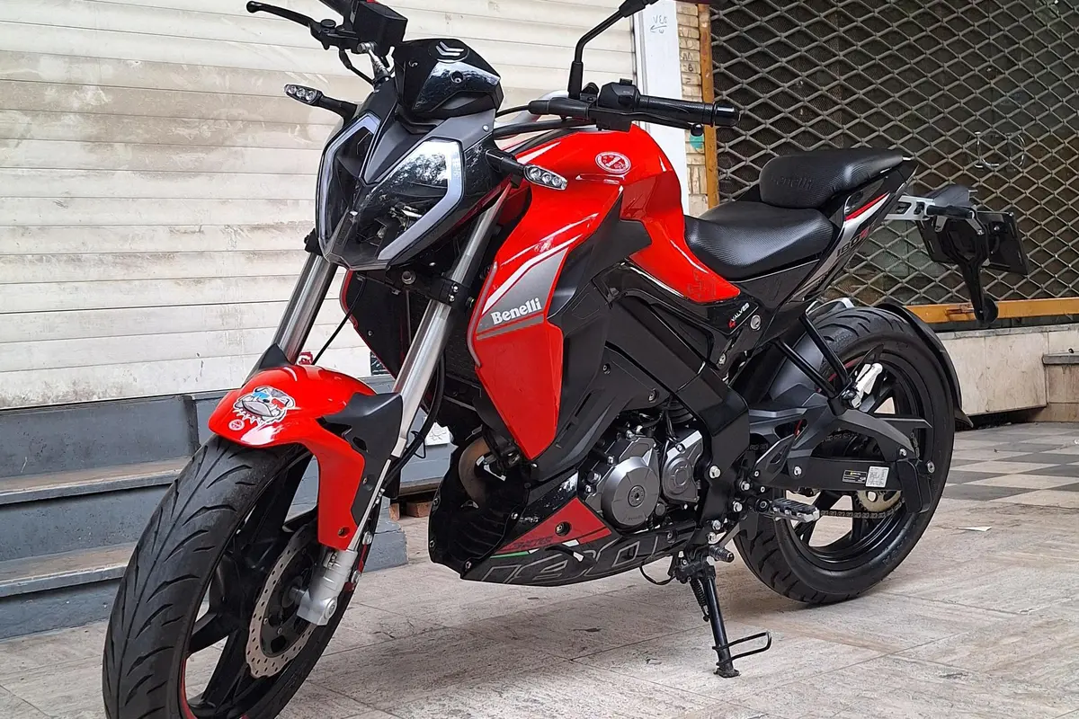 بنلی،  TNT 180S