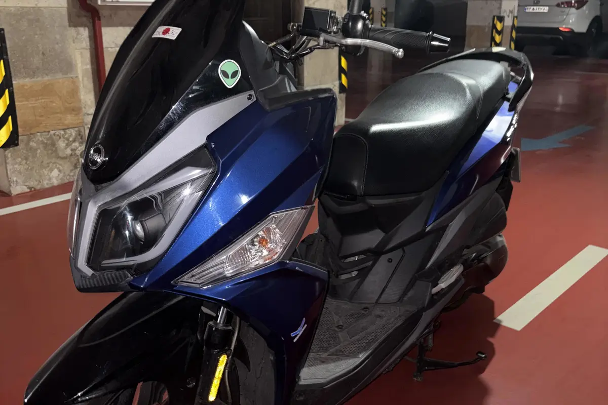 اس وای ام،  گلکسی J 200