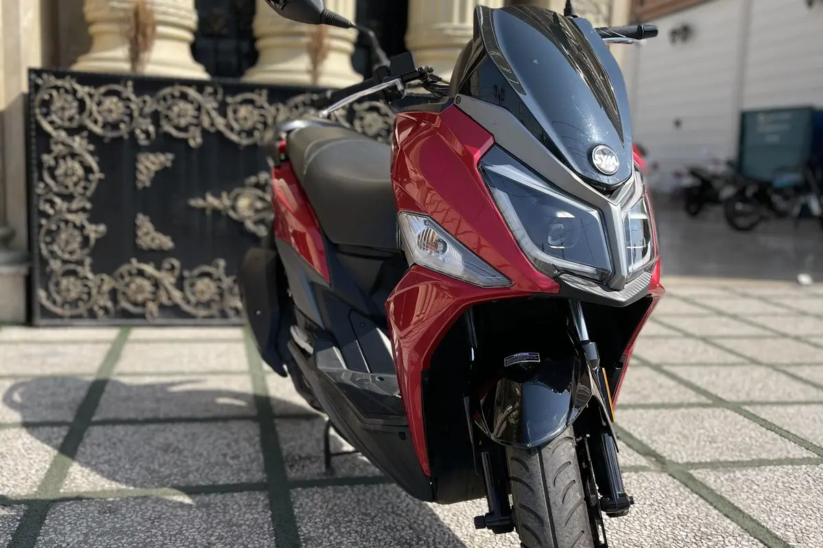اس وای ام،  گلکسی J 200