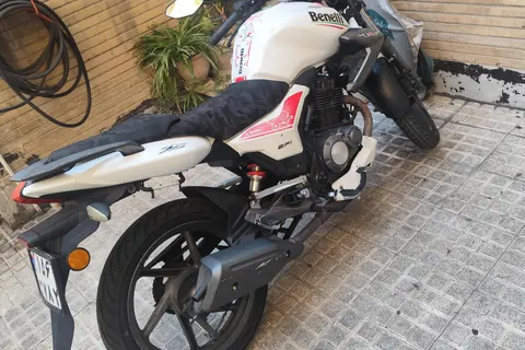 بنلی، TNT 150