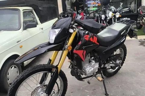 متین خودرو، CRF 200