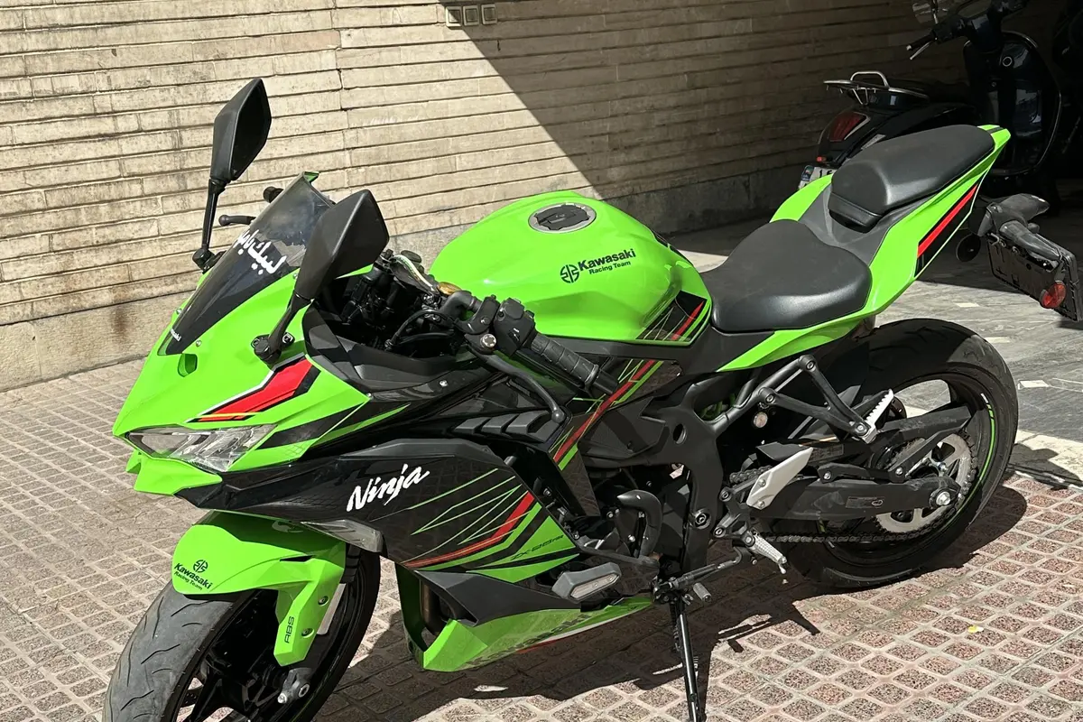 کاوازاکی،  نینجا ZX-25RR