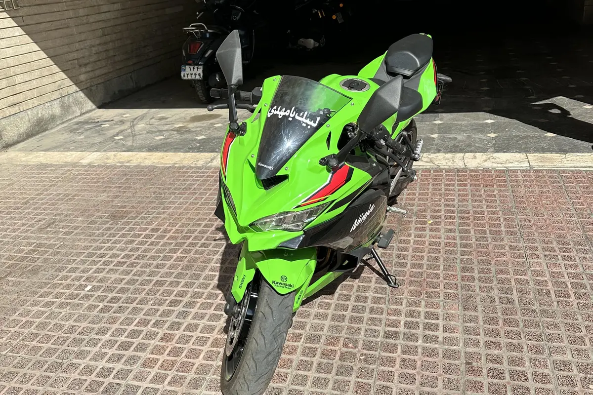 کاوازاکی،  نینجا ZX-25RR