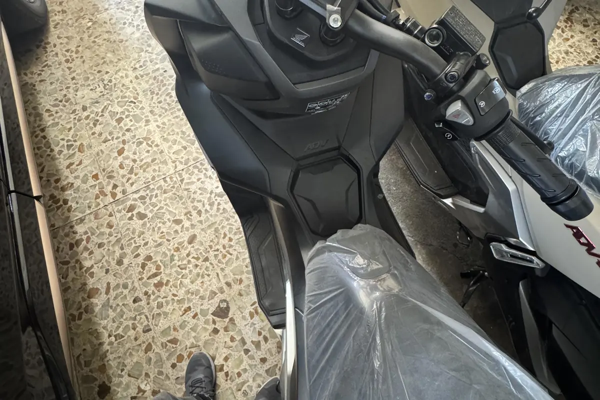 هوندا  ADV 160