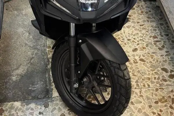 هوندا  ADV 160