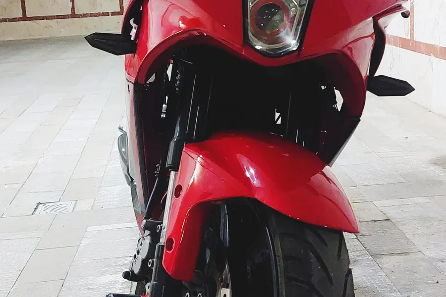 هیوسانگ، جی تی 250R