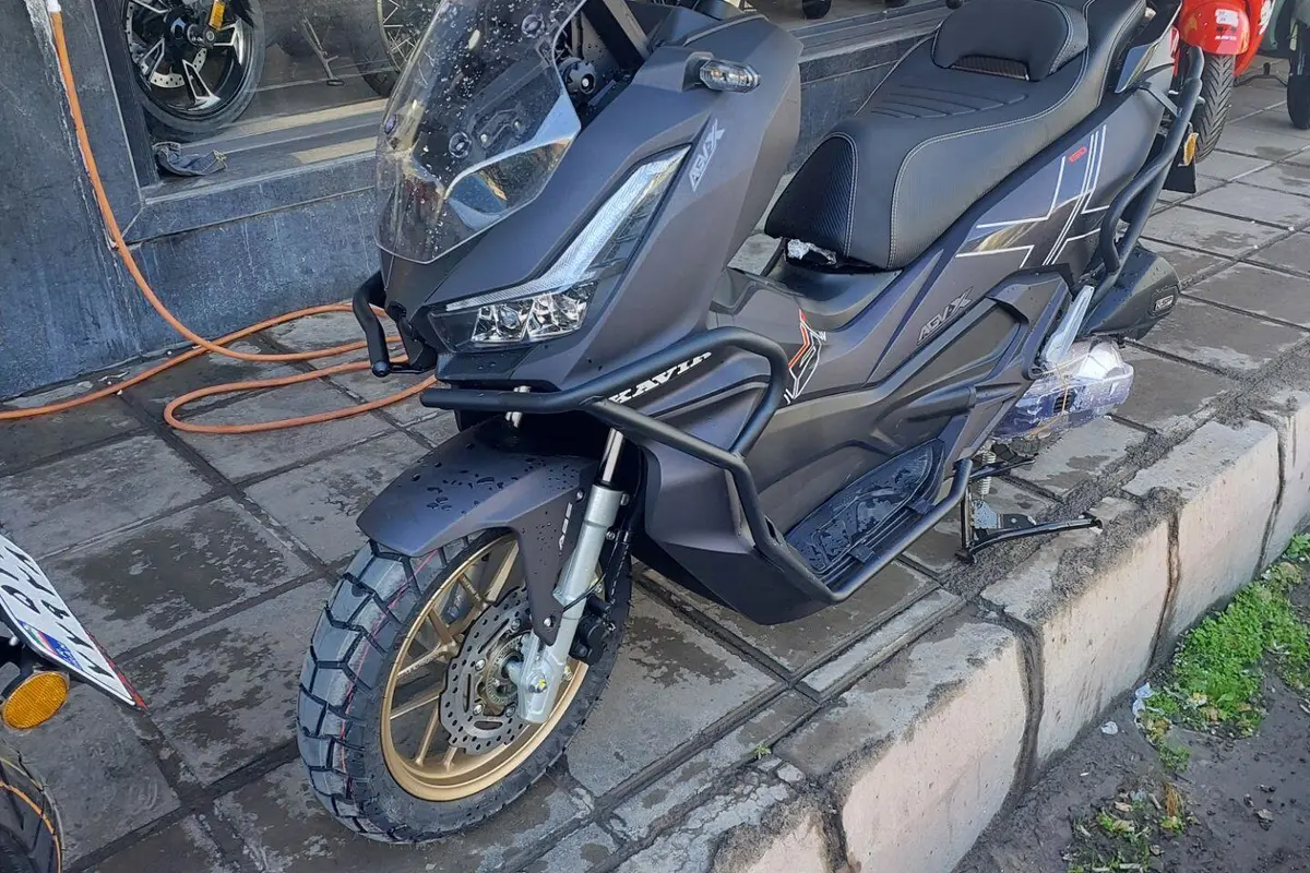 کویر موتور  AGV 150X
