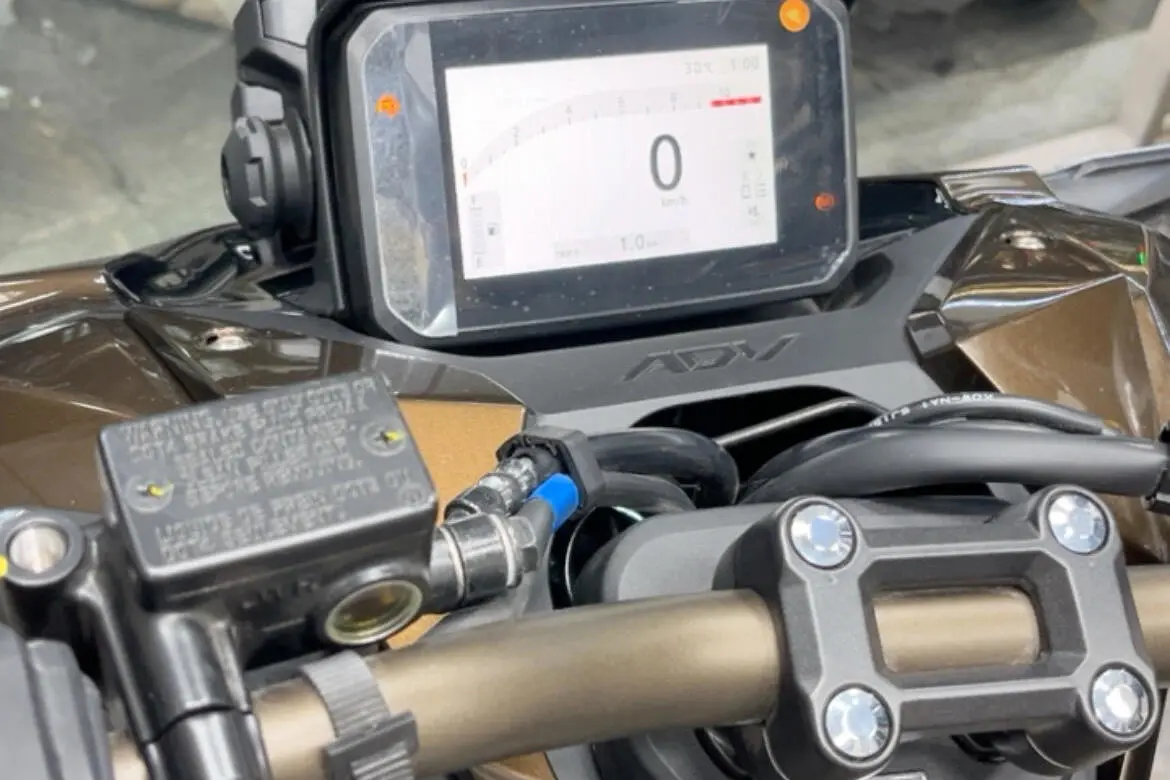 هوندا،  ADV 160