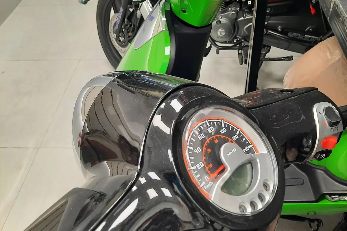 نیرو موتور شیراز،  دایچی CR150