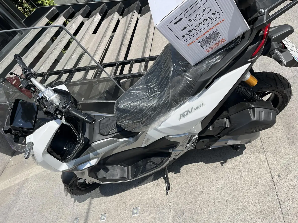 جهان همتا،  همتاز کروزر