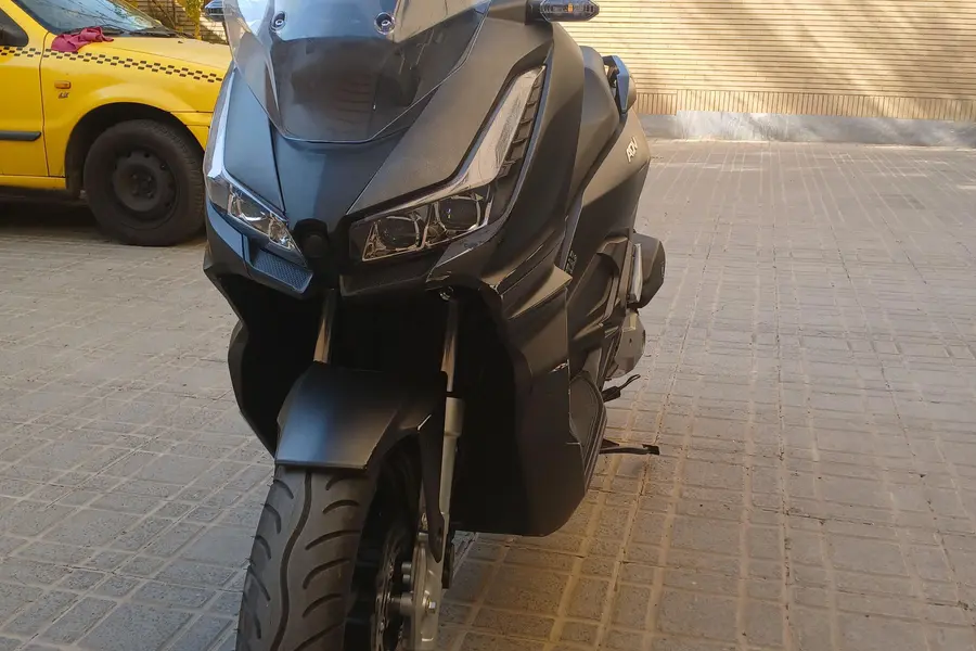 جهان همتا، همتاز ADV160