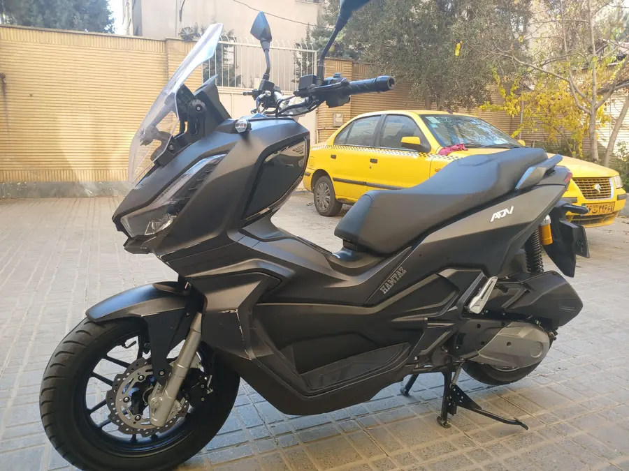 جهان همتا، همتاز ADV160