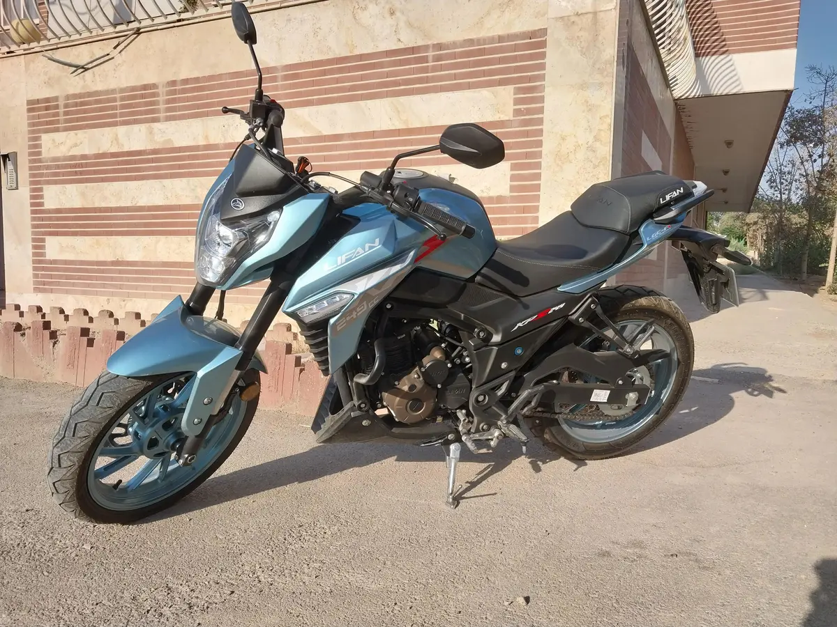 شاهین موتور،  لیفان 200 KP