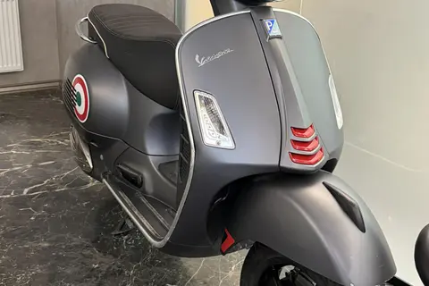 وسپا، جی تی اس 300