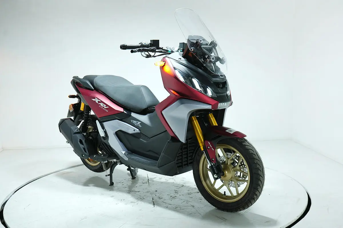 همراه سیکلت،  طرح ADV 250