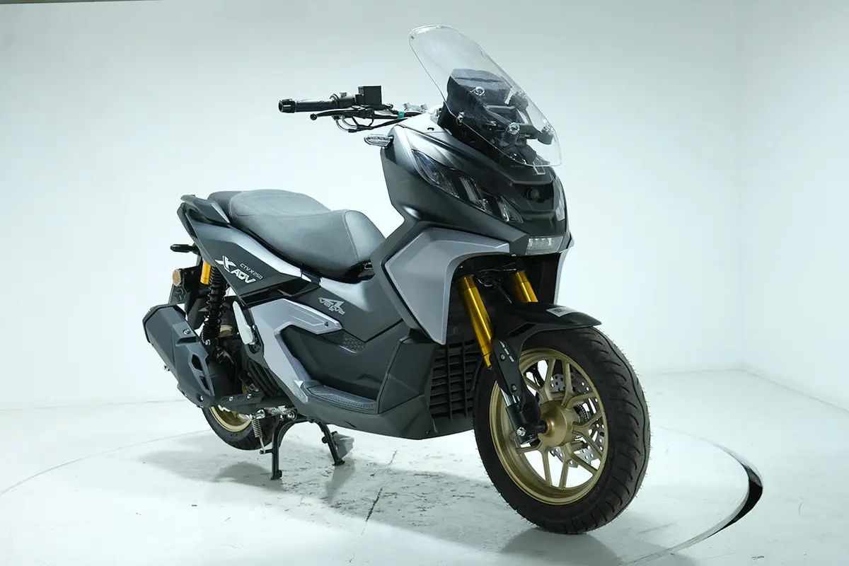 همراه سیکلت،  طرح ADV 250