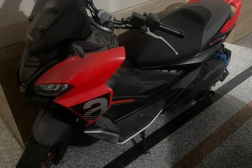 آپریلیا  STR GT 175S