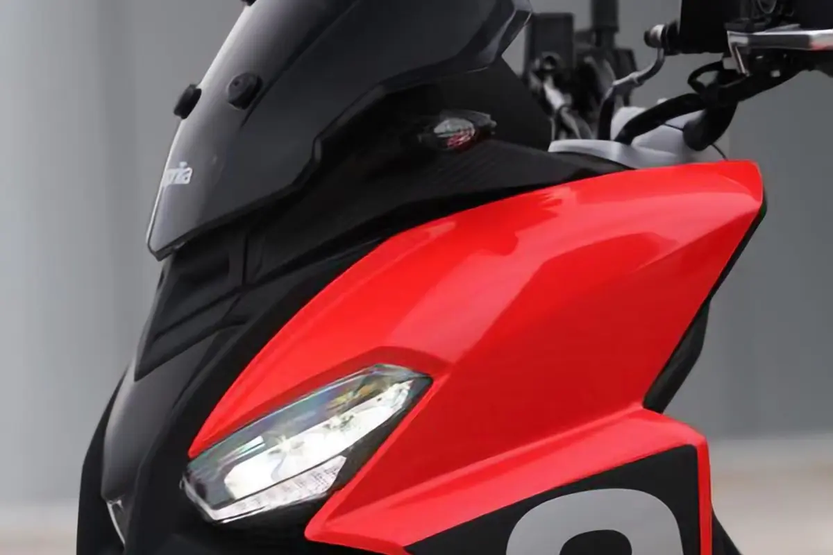 آپریلیا  STR GT 175S