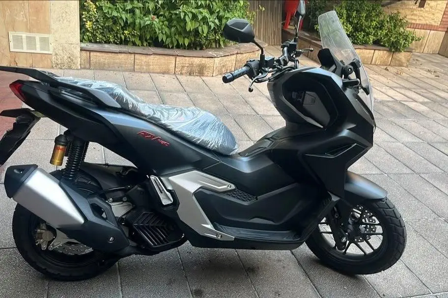 هوندا  ADV 160