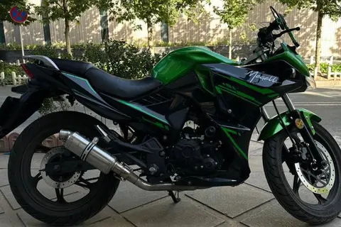 کویر موتور، مگلی 200