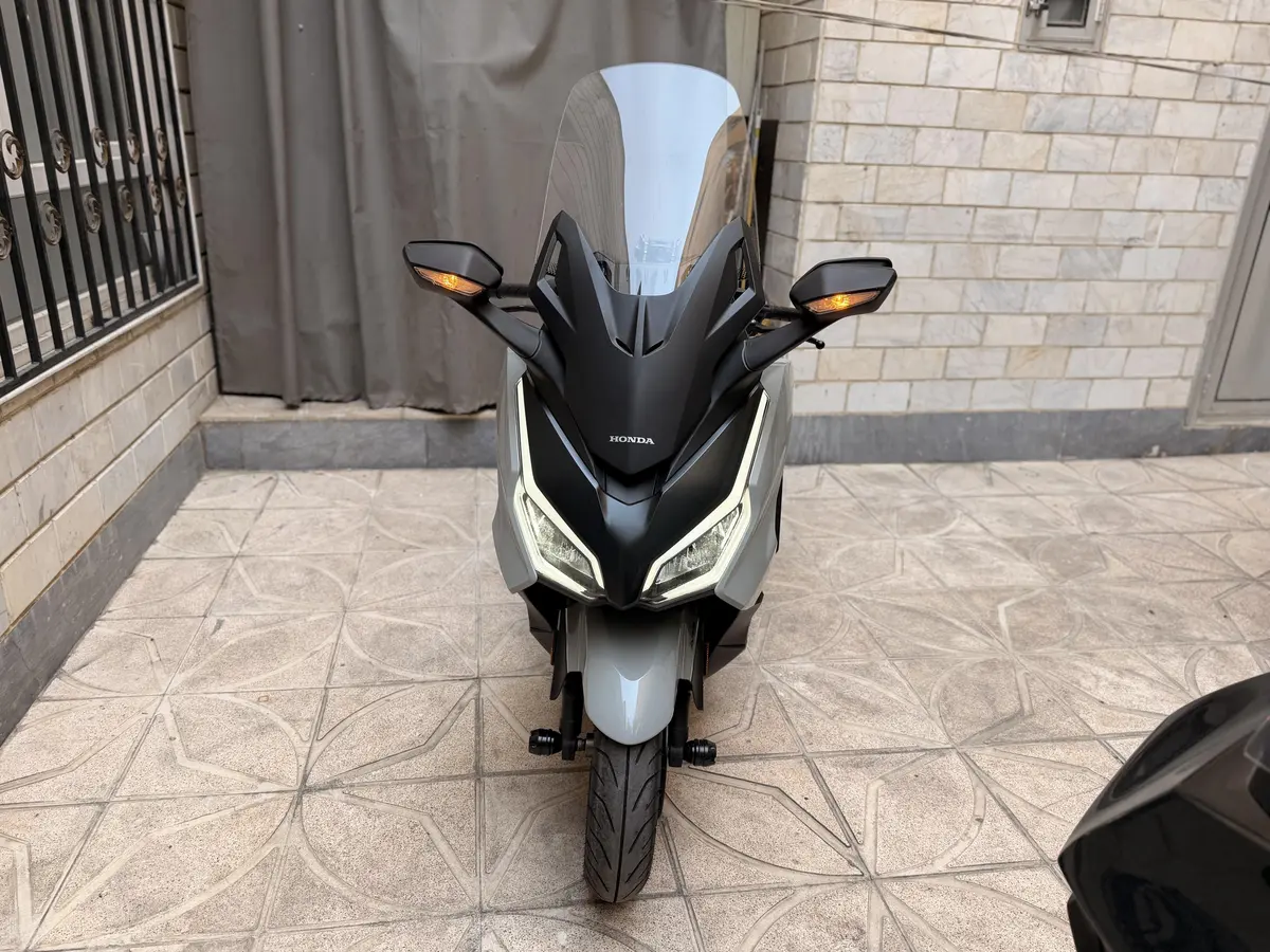 هوندا،  فورزا 350