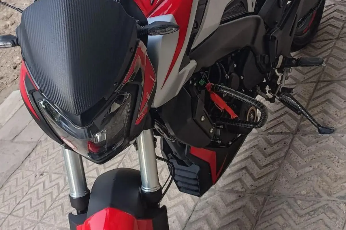 باجاج،  دومینار 250