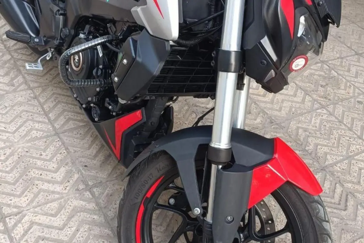 باجاج،  دومینار 250