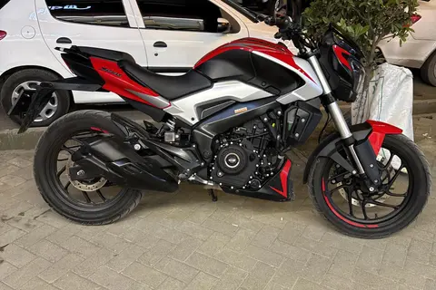 باجاج، دومینار 250