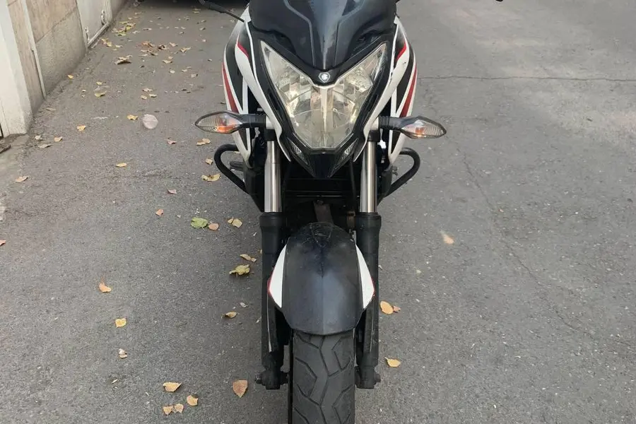 باجاج، پالس 200NS